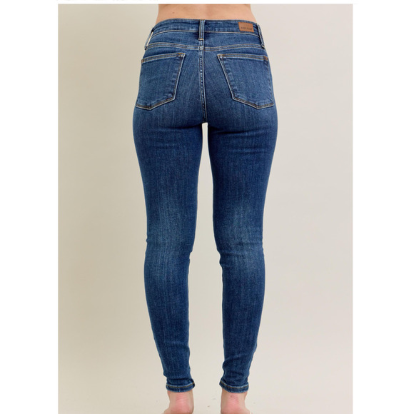 Judy Blue Core Mid-Rise Skinny Jeans Handsanding SZ 16W - Picture 2 of 5